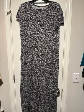 LuLaRoe Short Sleeve Leopard Print Maxi Dress - Black and Gray